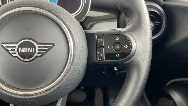 MINI Hatchback 135kW Cooper S Level 1 33kWh 3dr Auto Electric Hatchback